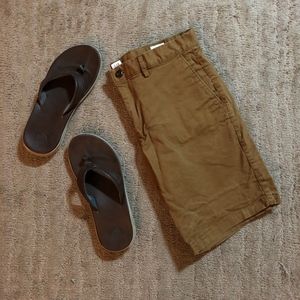 GAP Mens Tan Khaki Shorts / Size: 33 / LIKE NEW